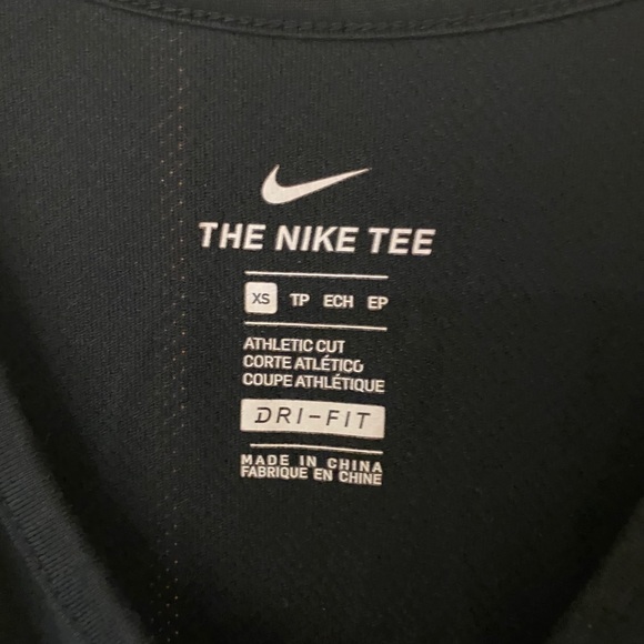 Nike tank top - Picture 2 of 2